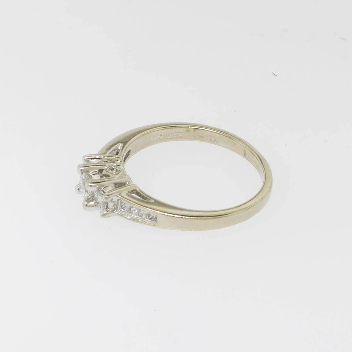 14K White Gold 3 Diamond Ring with Accent Diamonds Size 7.5 Preowned Jewelry