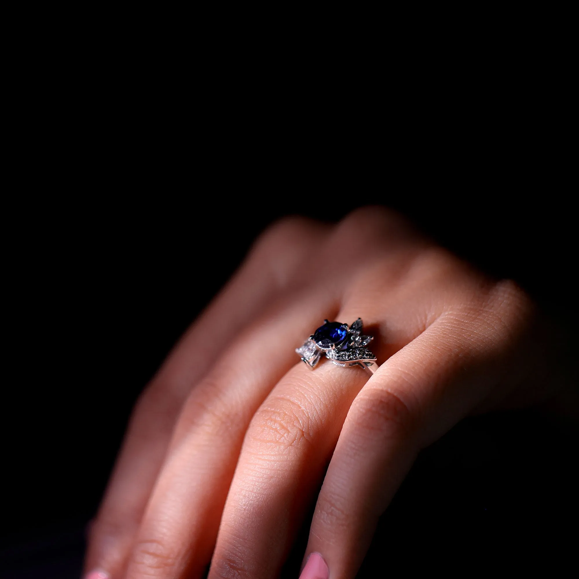 1.5 CT Round Lab Created Blue Sapphire Flower Engagement Ring with Diamond
