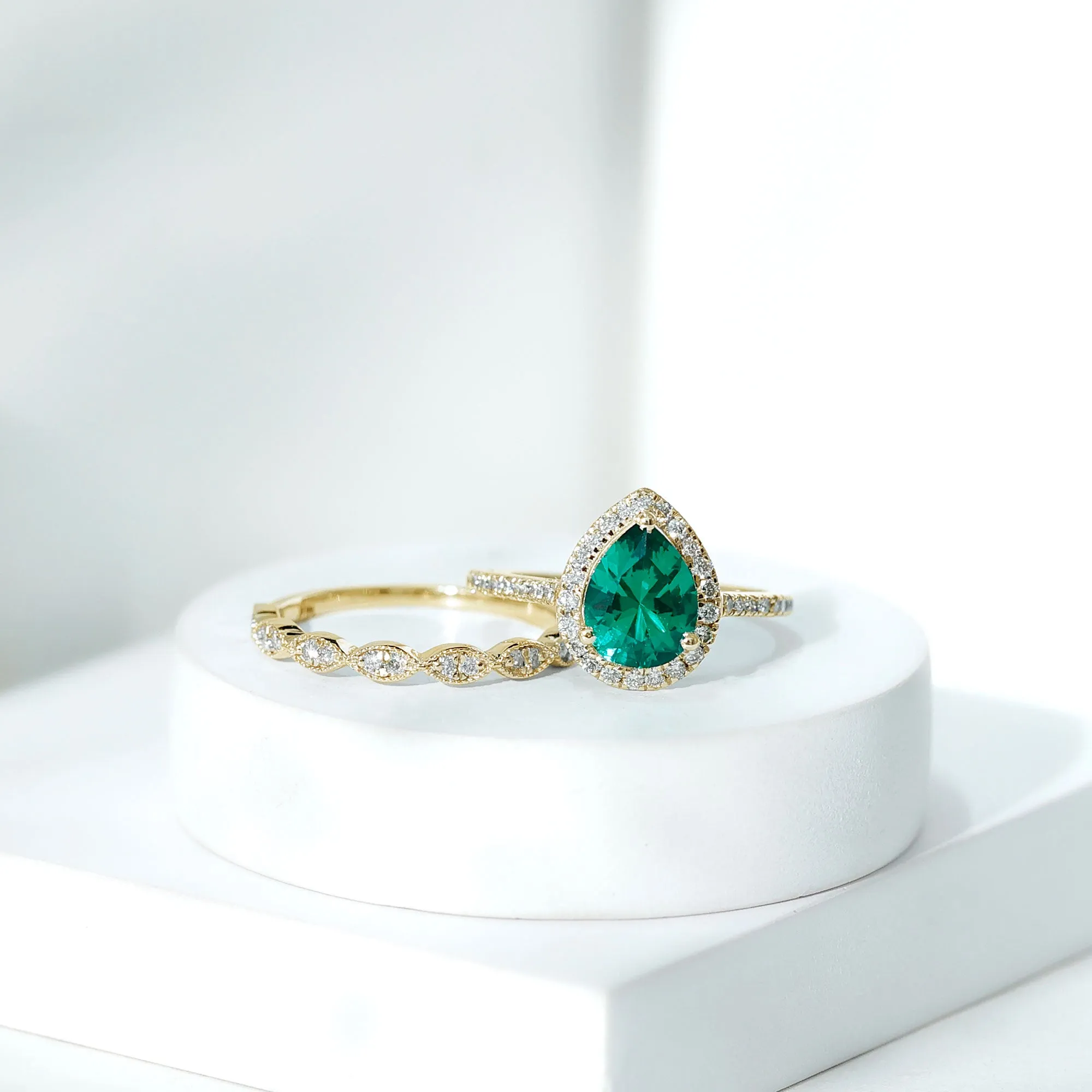 2.25 CT Created Emerald Teardrop Solitaire Ring Set with Diamond