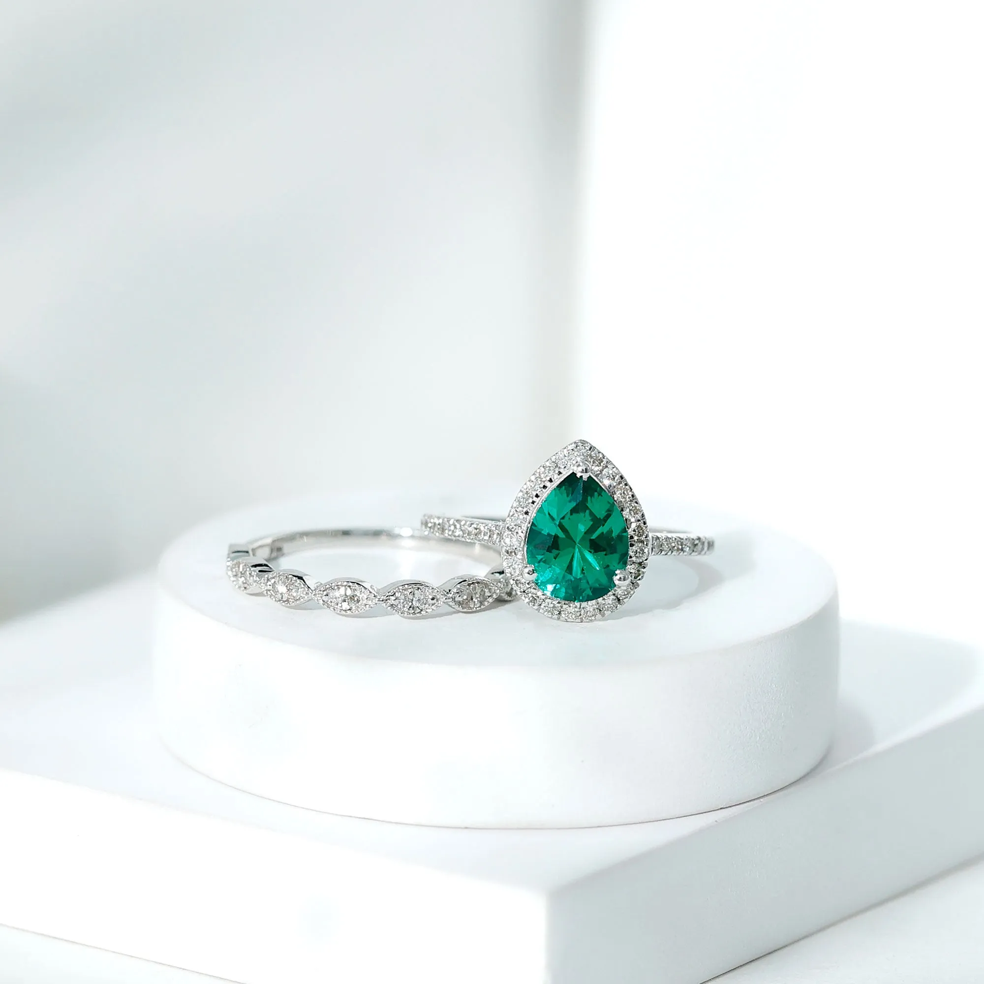 2.25 CT Created Emerald Teardrop Solitaire Ring Set with Diamond