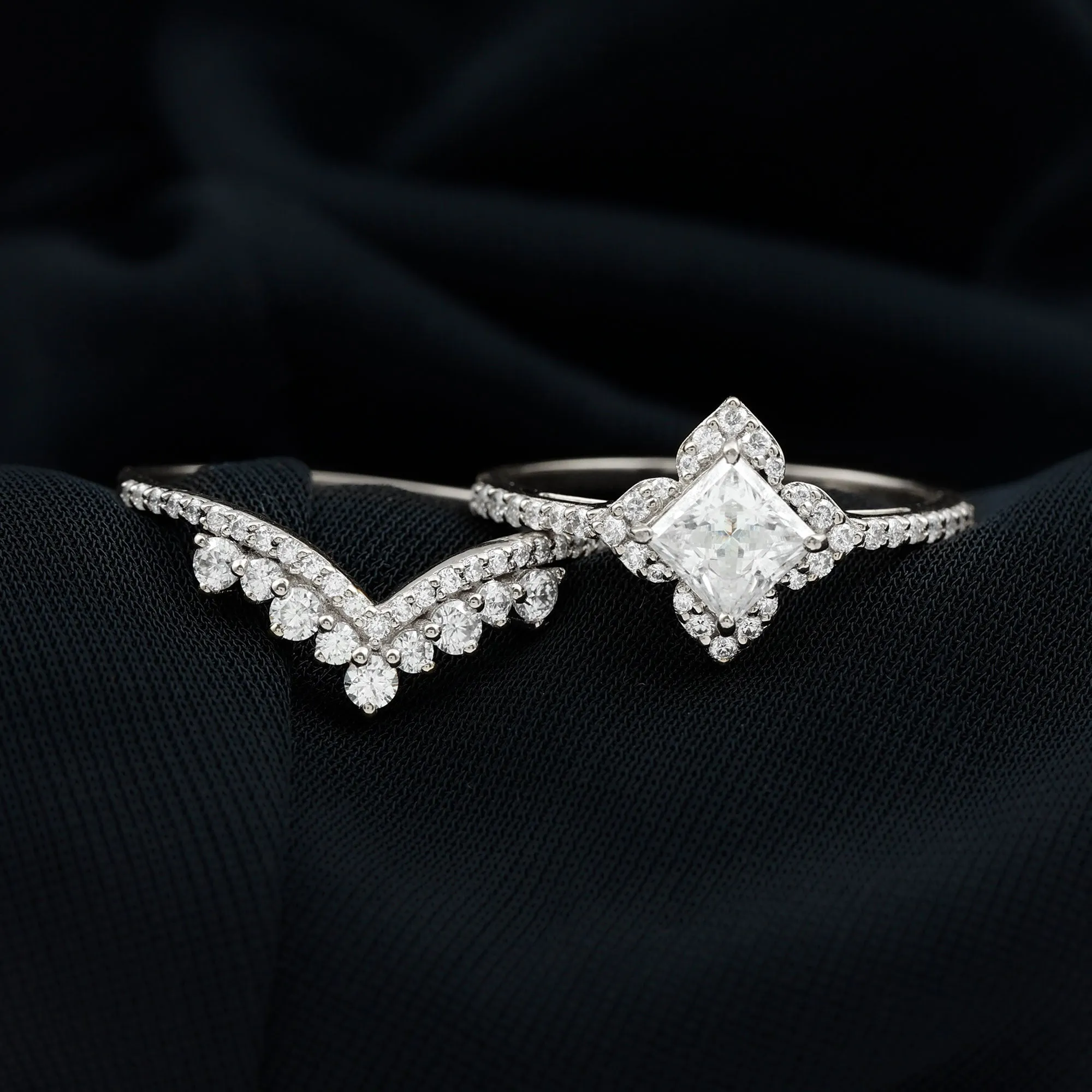 2.50 CT Cubic Zirconia Statement Wedding Ring Set in Gold