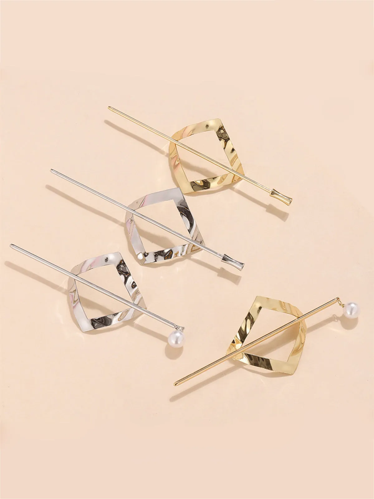 Alloy Round Stick Bun Curved Hairpin Holder