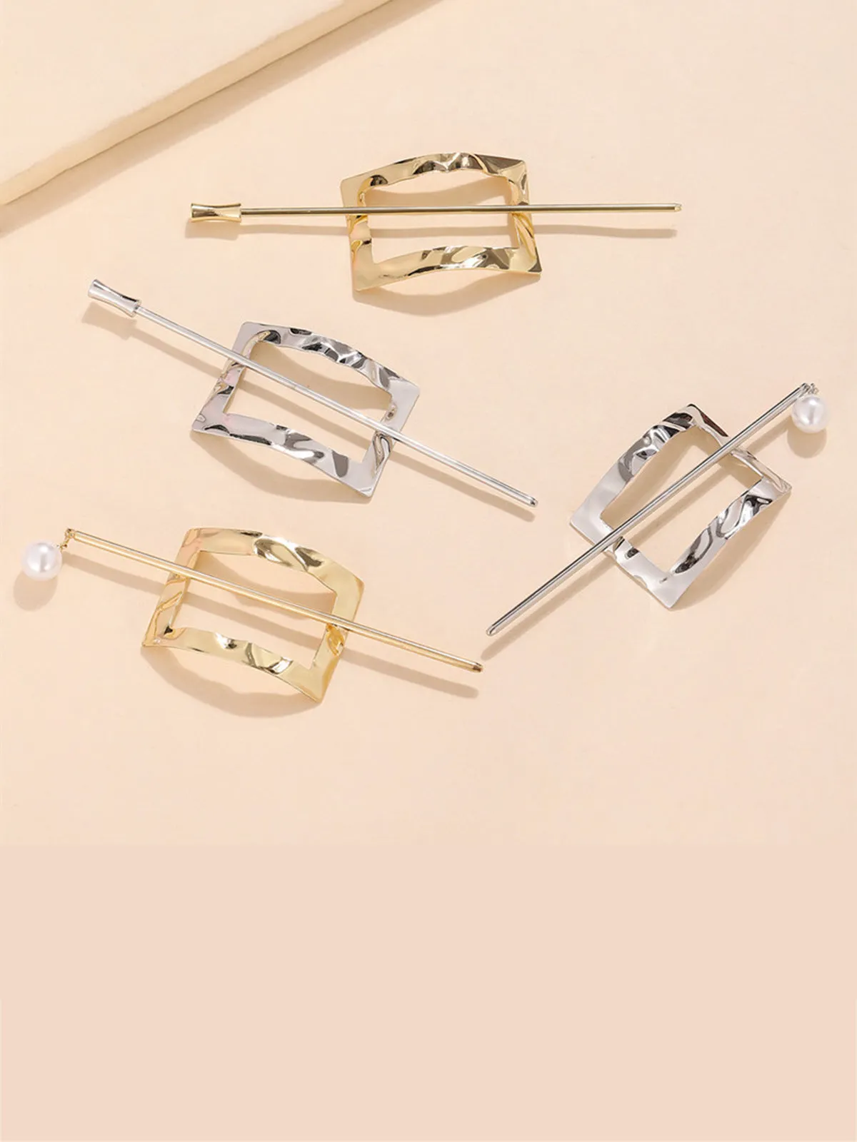 Alloy Round Stick Bun Curved Hairpin Holder