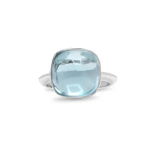 Blue Topaz Set Ring - 18ct White Gold