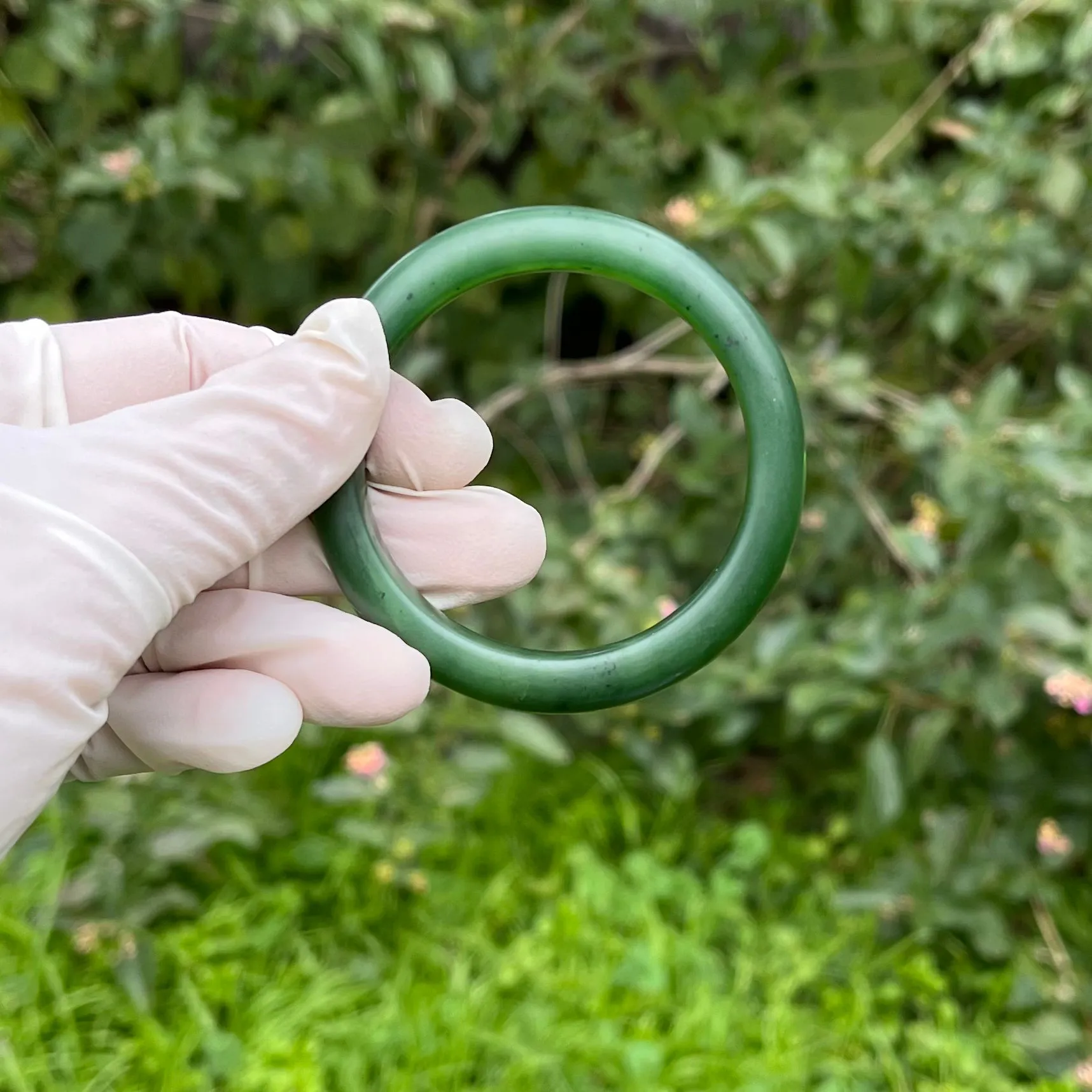 Certified Genuine Siberian green nephrite jade bracelet bangle - inner diameter 50mm - matte polish