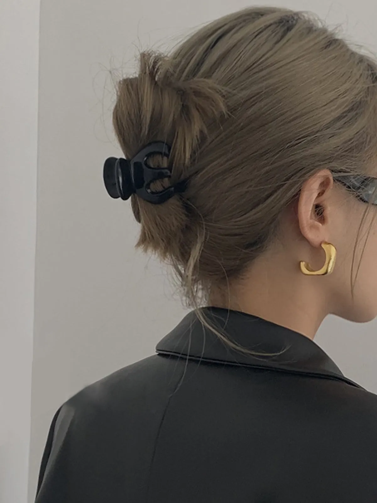 Chic Trumpet Shark Clip Hair Catches