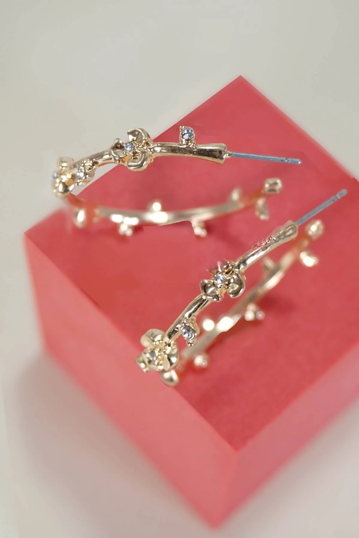 Dainty Flowered Hoop