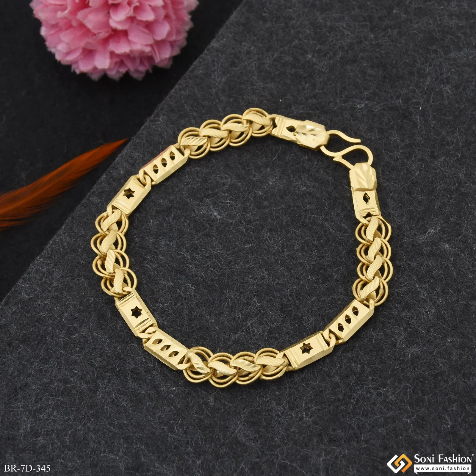 Fashionable Design Gold Plated Kohli Nawabi Bracelet for Men - Style D345