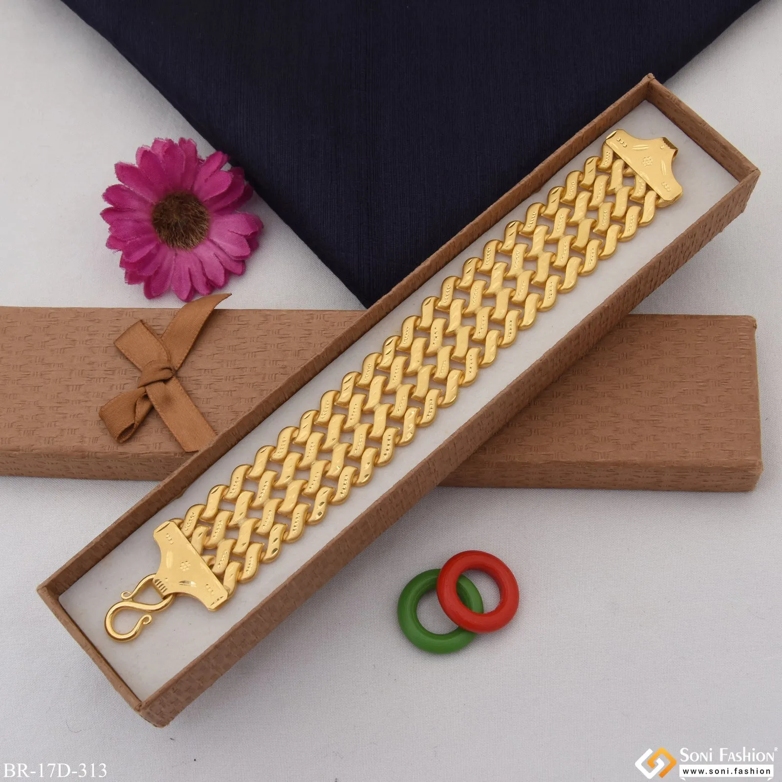 Finely Detailed Design Gold Plated Pokal Bracelet for Men - Style D313