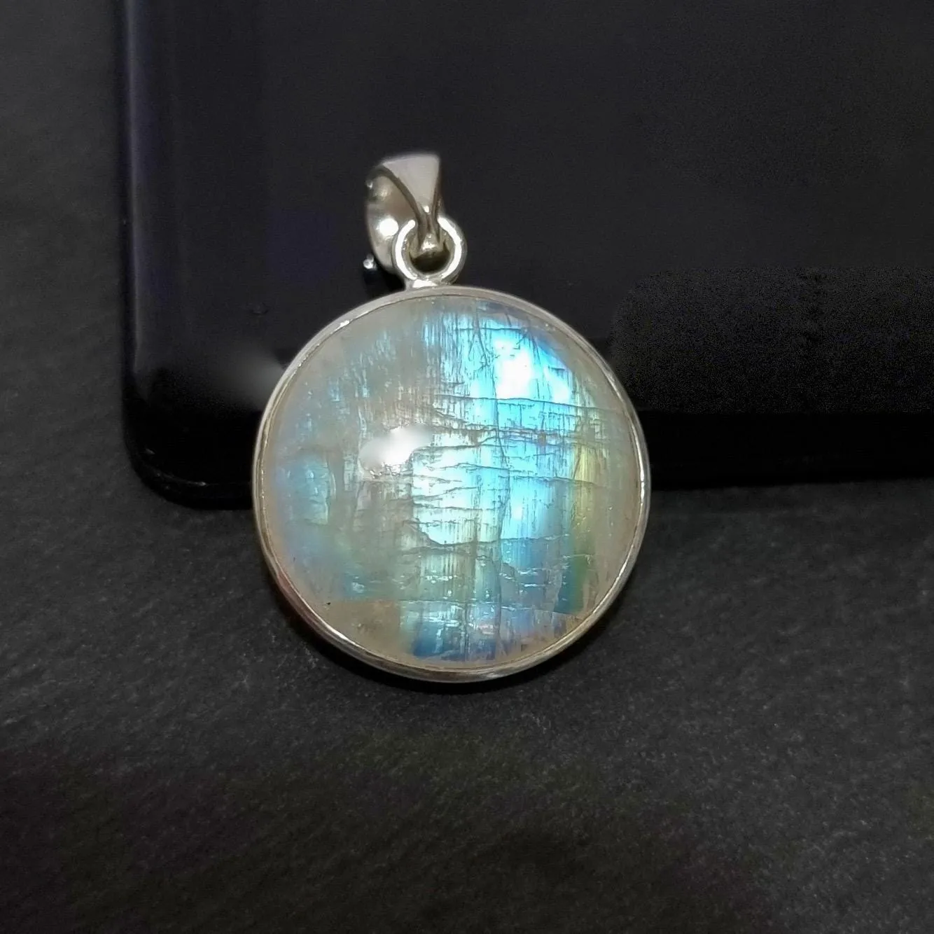 IMPERFECT Unisex Large Round Moonstone 925 Sterling Silver Pendant, MP24