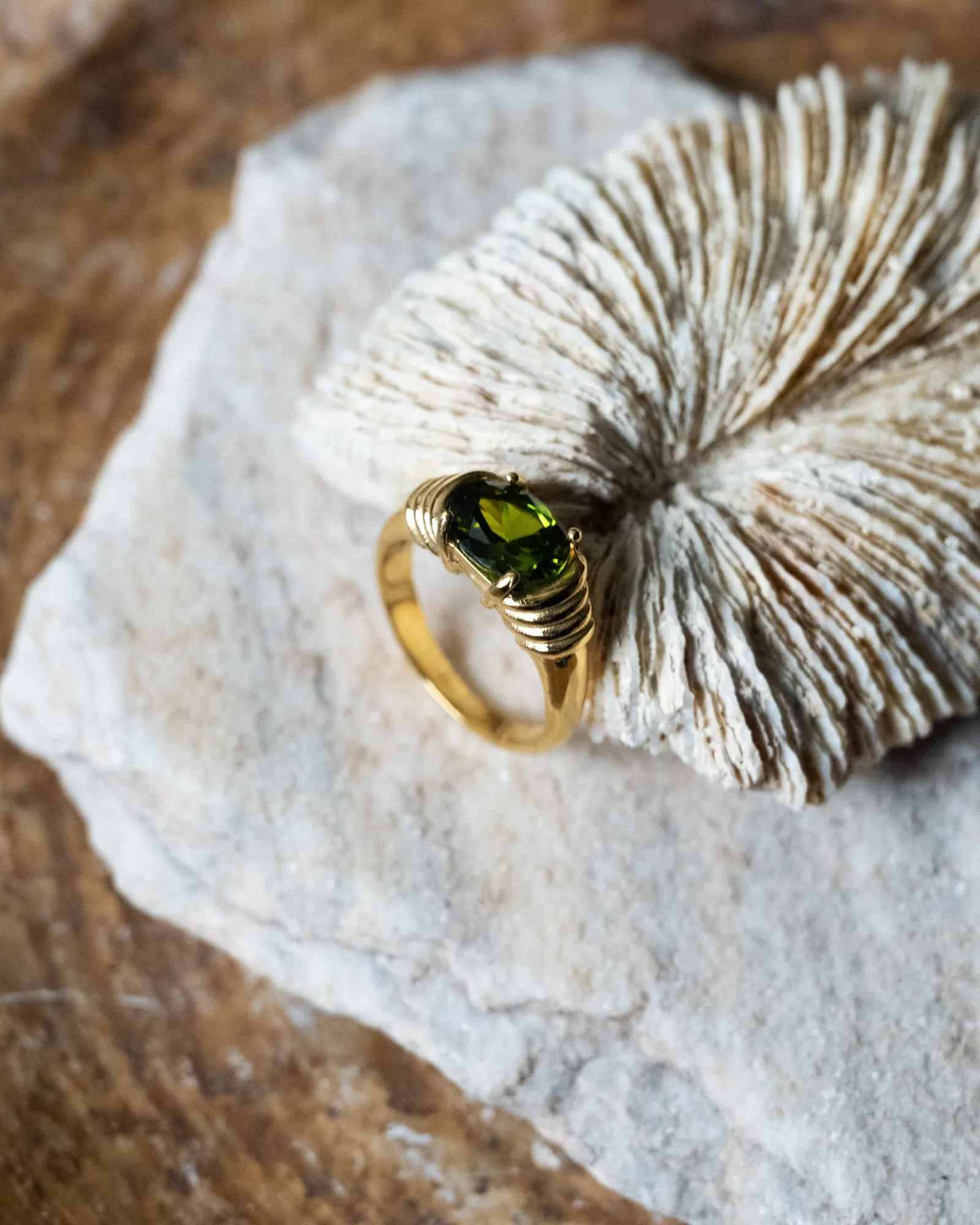 Jazzy Ring Gold Peridot
