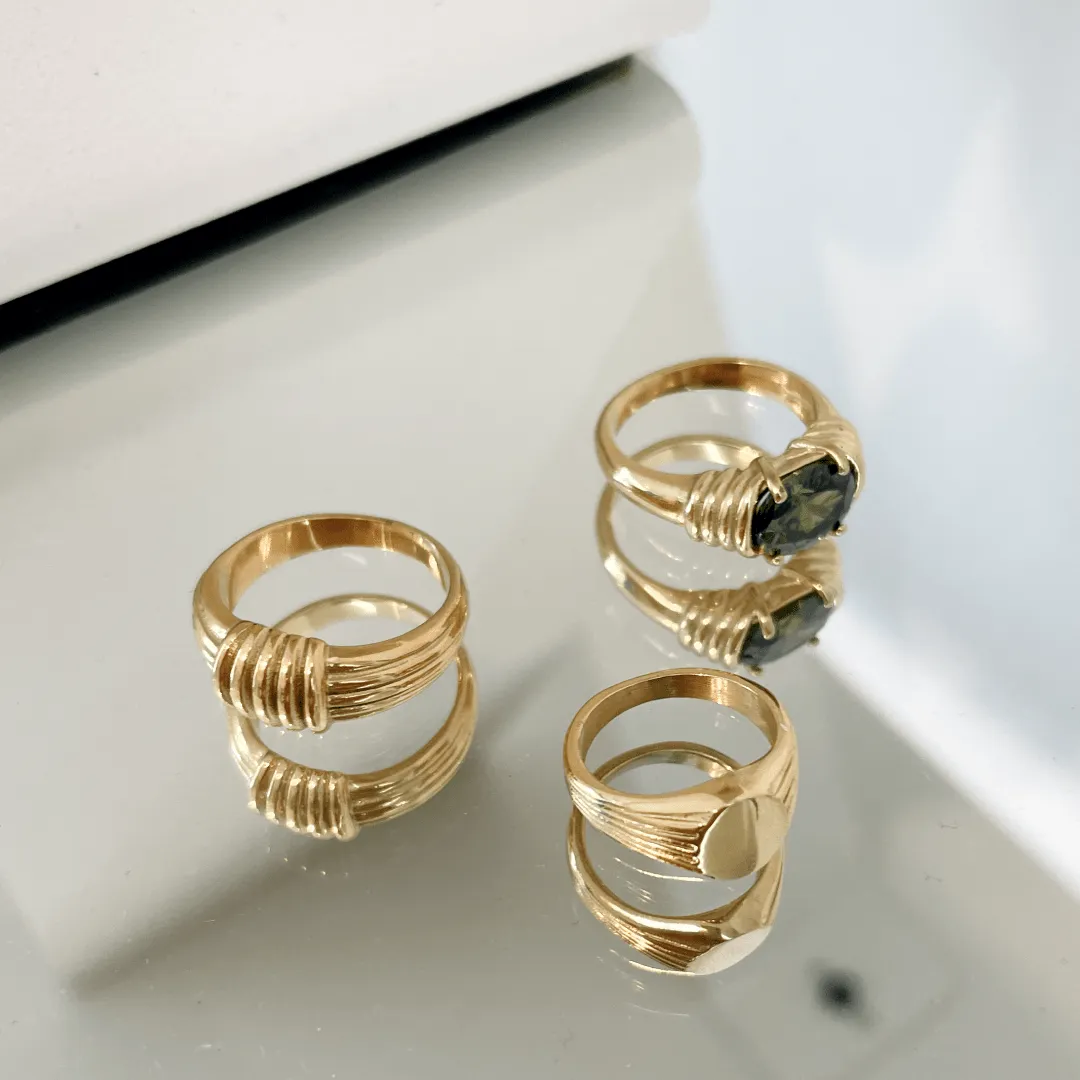Jazzy Ring Gold Peridot