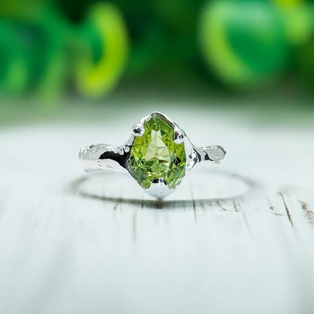 Peridot Silver ring in Sterling Silver