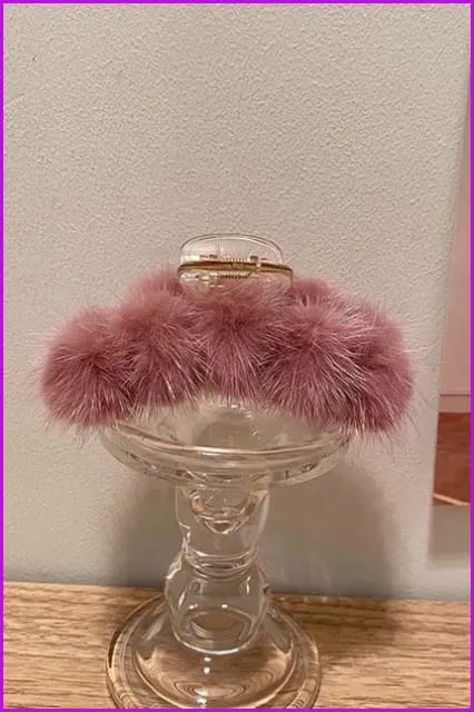Plush Claw Hairpin