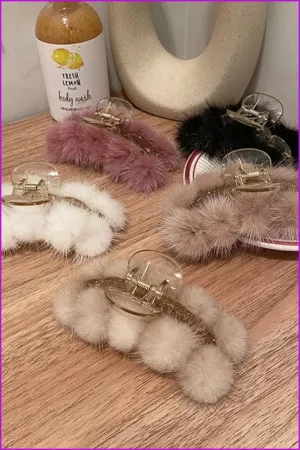 Plush Claw Hairpin