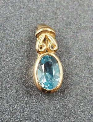 Topaz 9ct Yellow Gold Pendant