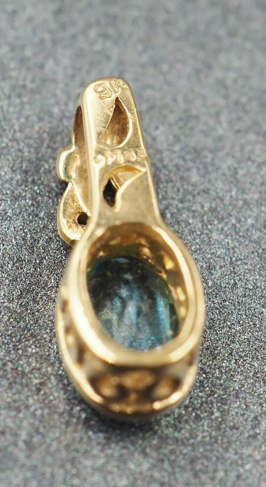 Topaz 9ct Yellow Gold Pendant