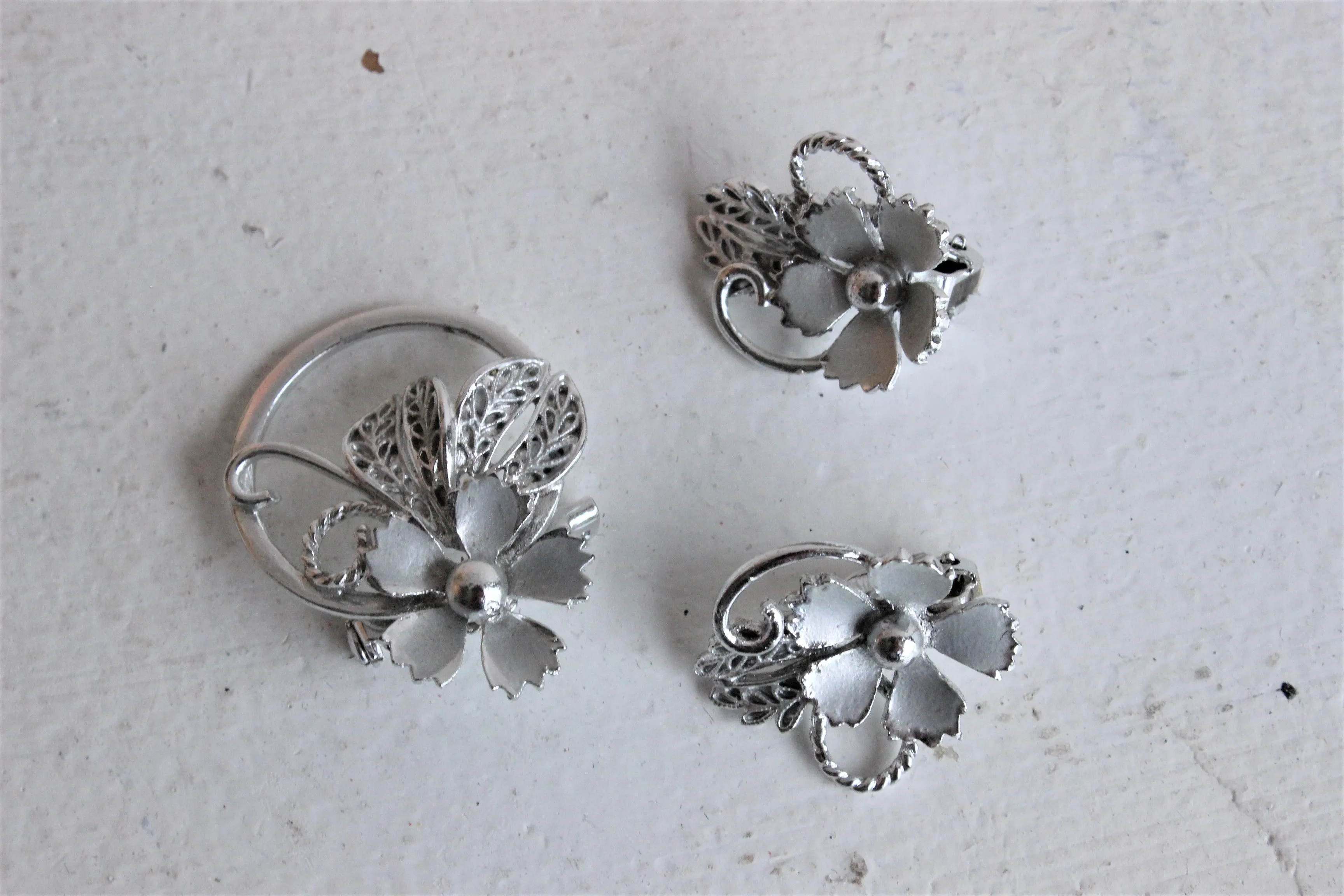 Vintage Midcentury Floral Brooch and Earrings Set