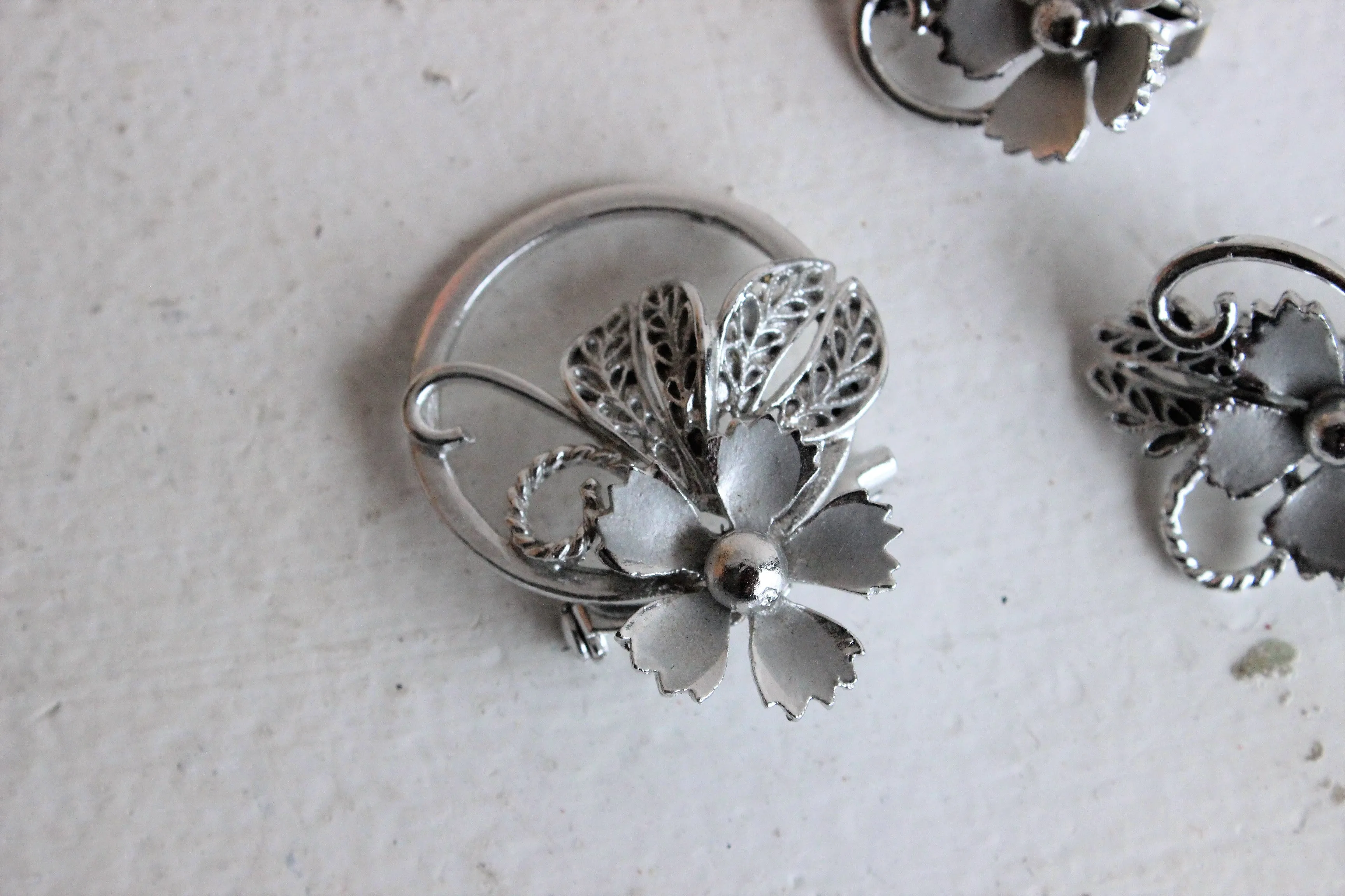 Vintage Midcentury Floral Brooch and Earrings Set