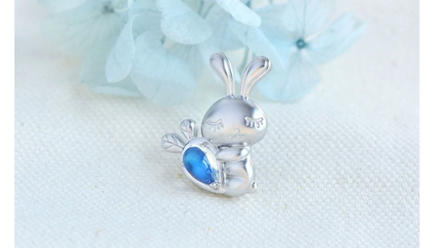 Womens Sterling Silver Moonstone Bunny Pendant Necklace June Birthstone Pendant Necklace