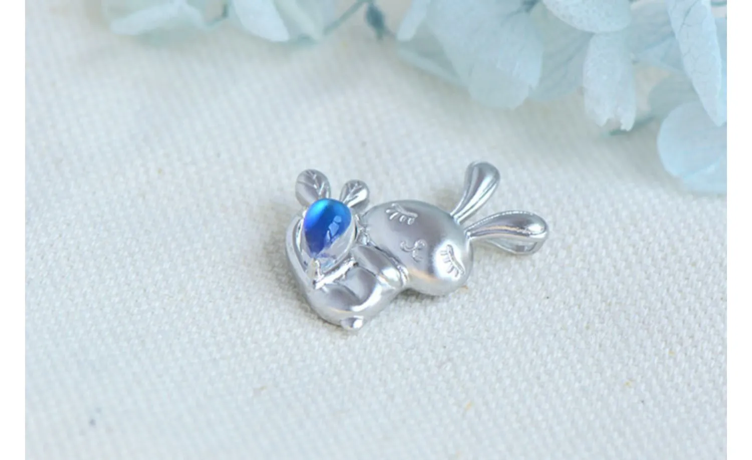 Womens Sterling Silver Moonstone Bunny Pendant Necklace June Birthstone Pendant Necklace