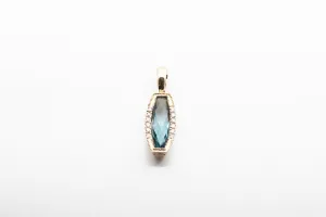 Yellow Gold London Blue Topaz Milgrain Pendant